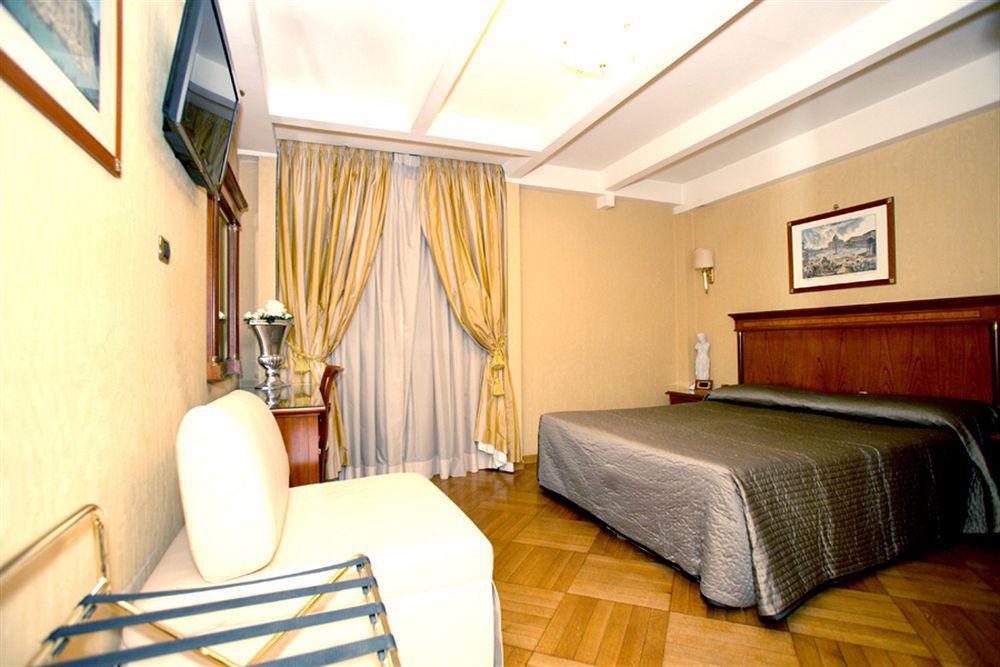 Luxury Rooms H 2000 Roma Екстериор снимка